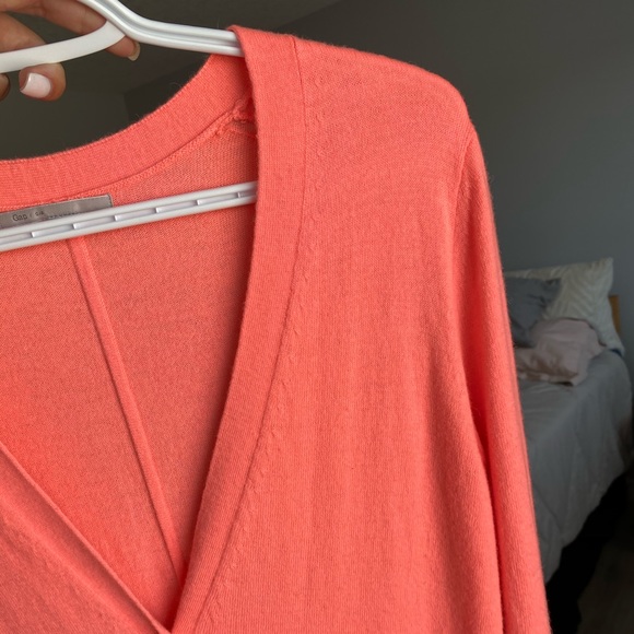 4/$25 Gap Cardigan - Picture 3 of 4
